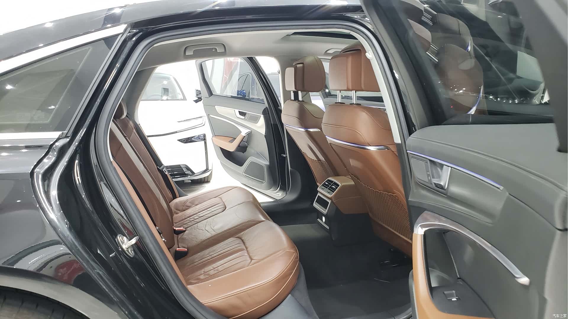 Audi A6L, 2021 7