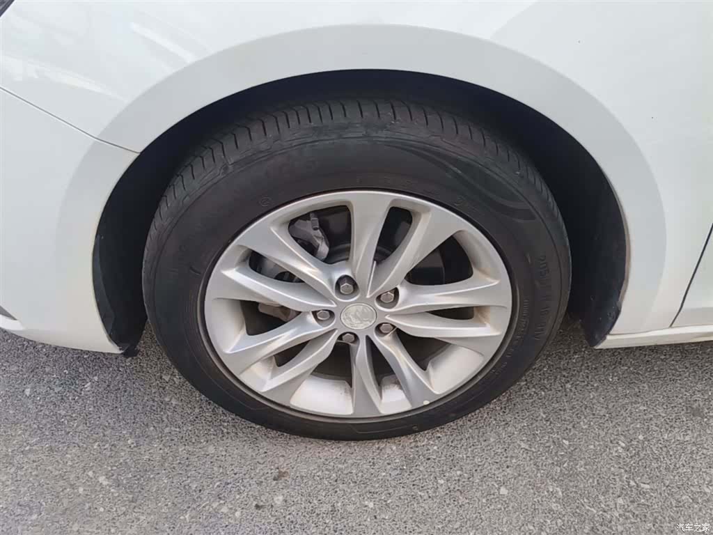 Buick Verano, 2019 23