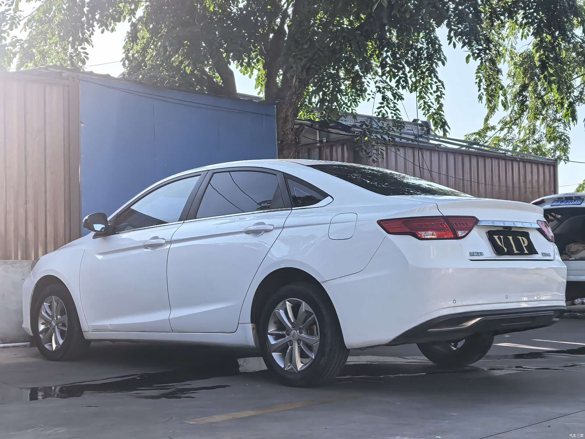 Geely Emgrand, 2020 8