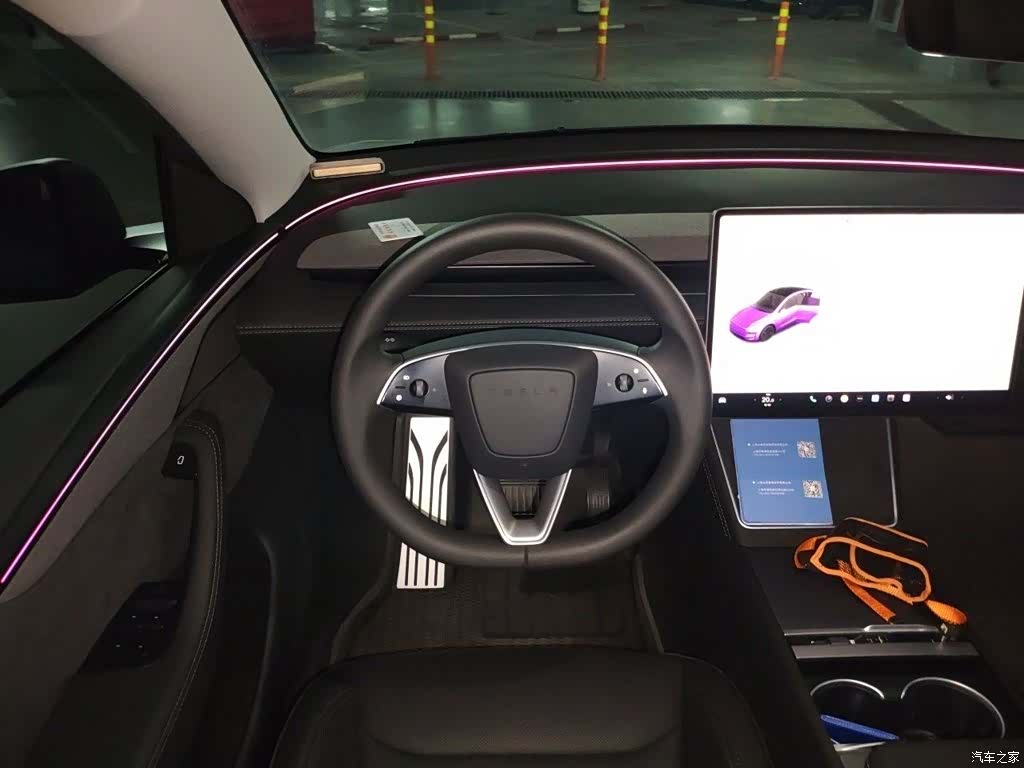 Tesla Model Y, 2025 3