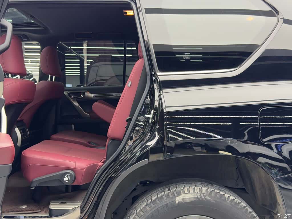 Lexus GX, 2022 9
