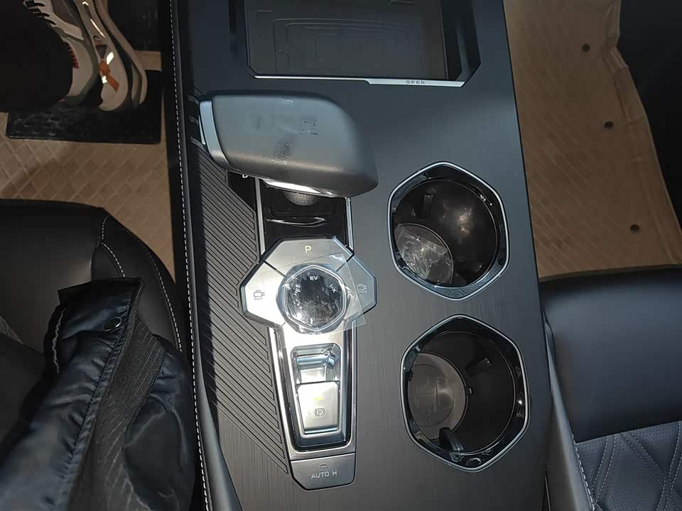 Changan UNI-K Smart iDD