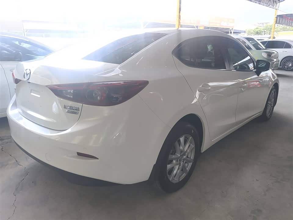 Mazda 3 Angkesaila