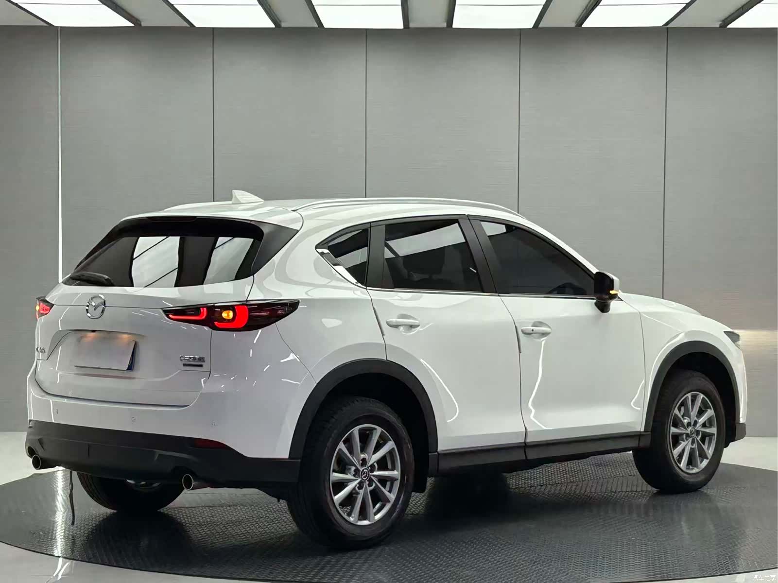 Mazda CX-5, 2023 4