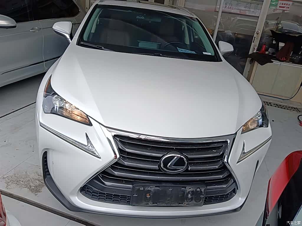 Lexus NX, 2015 3