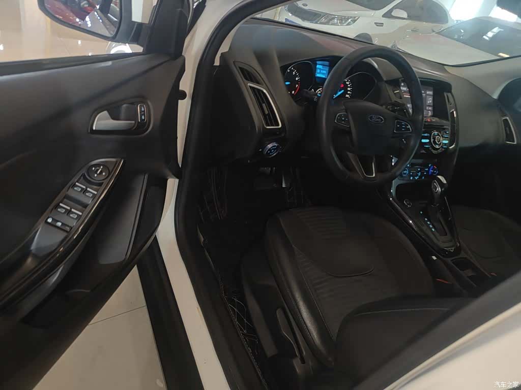 Ford Focus, 2017 12