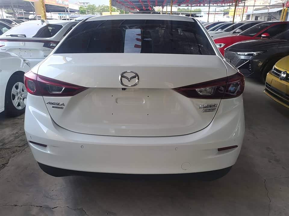 Mazda 3 Angkesaila