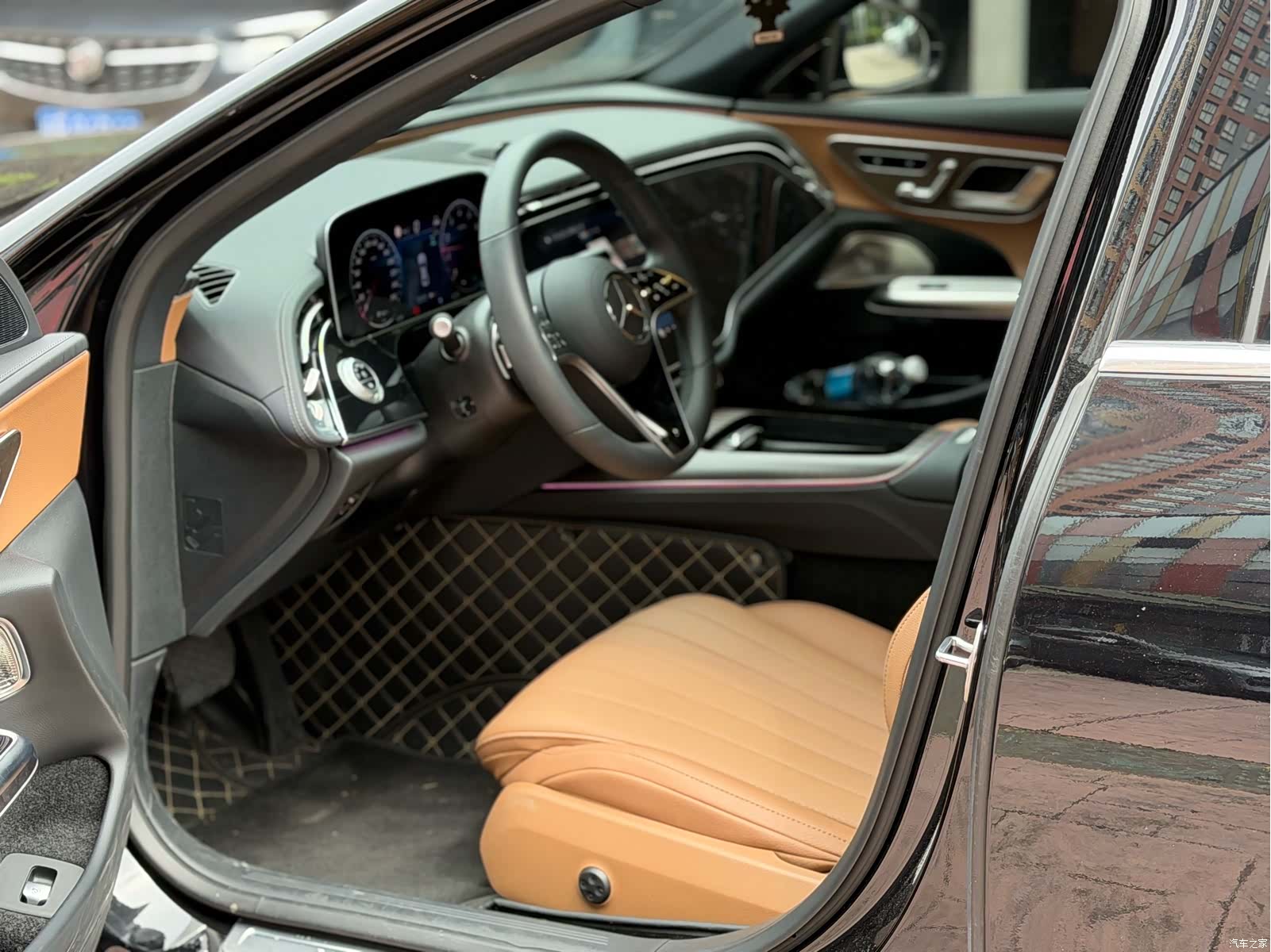 Mercedes-Benz E-Class, 2025 9