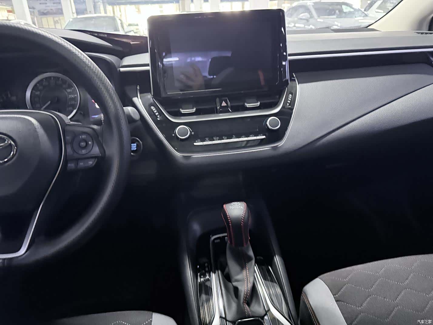 Toyota Corolla, 2025 16