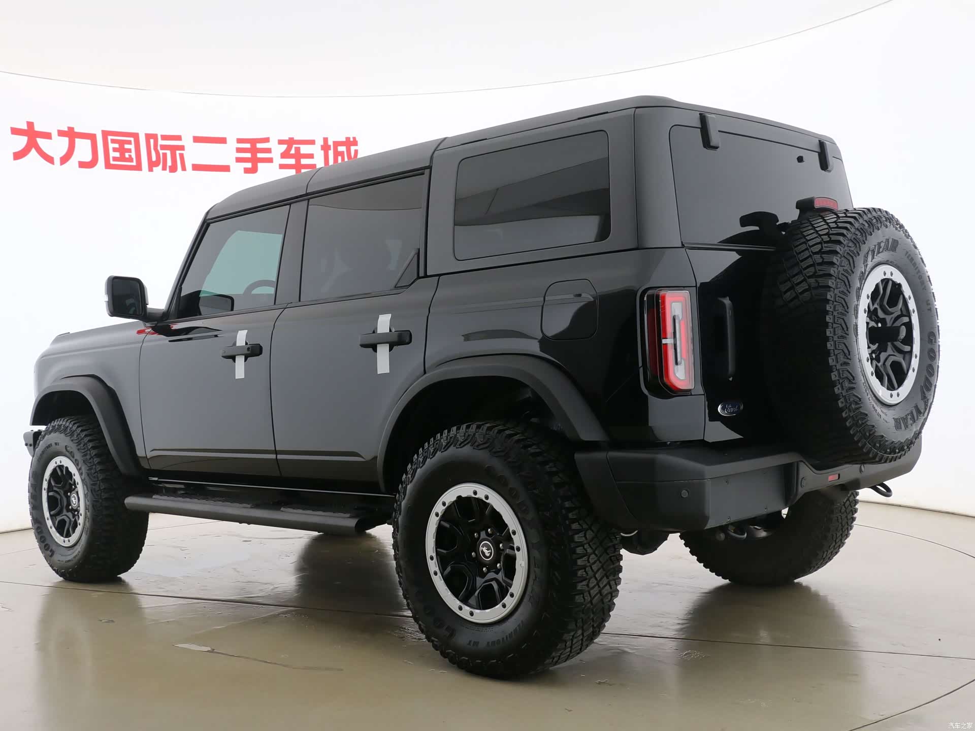 Ford Bronco, 2024 14