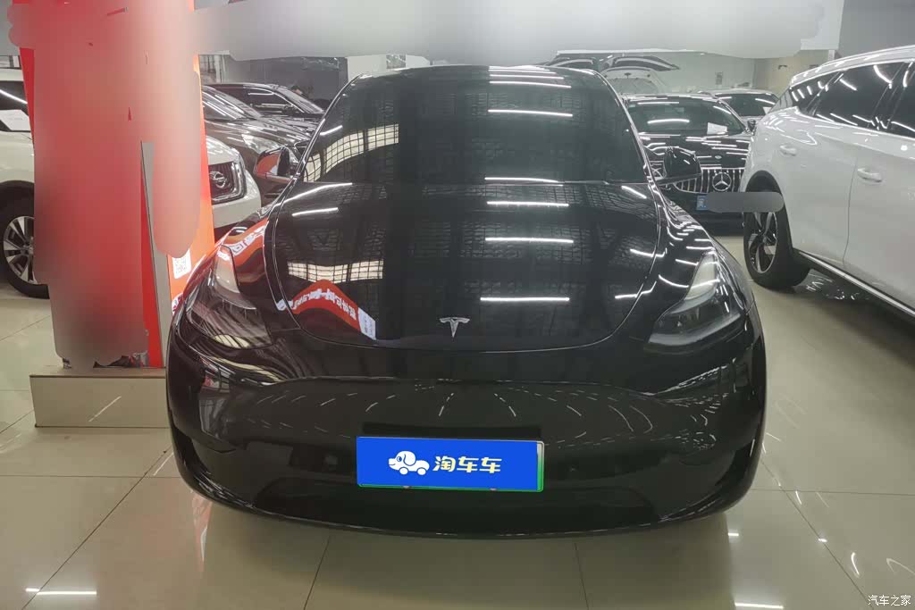 Tesla Model Y, 2023 2