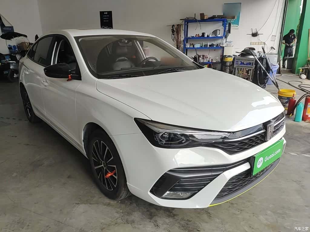 Roewe i5, 2022 4