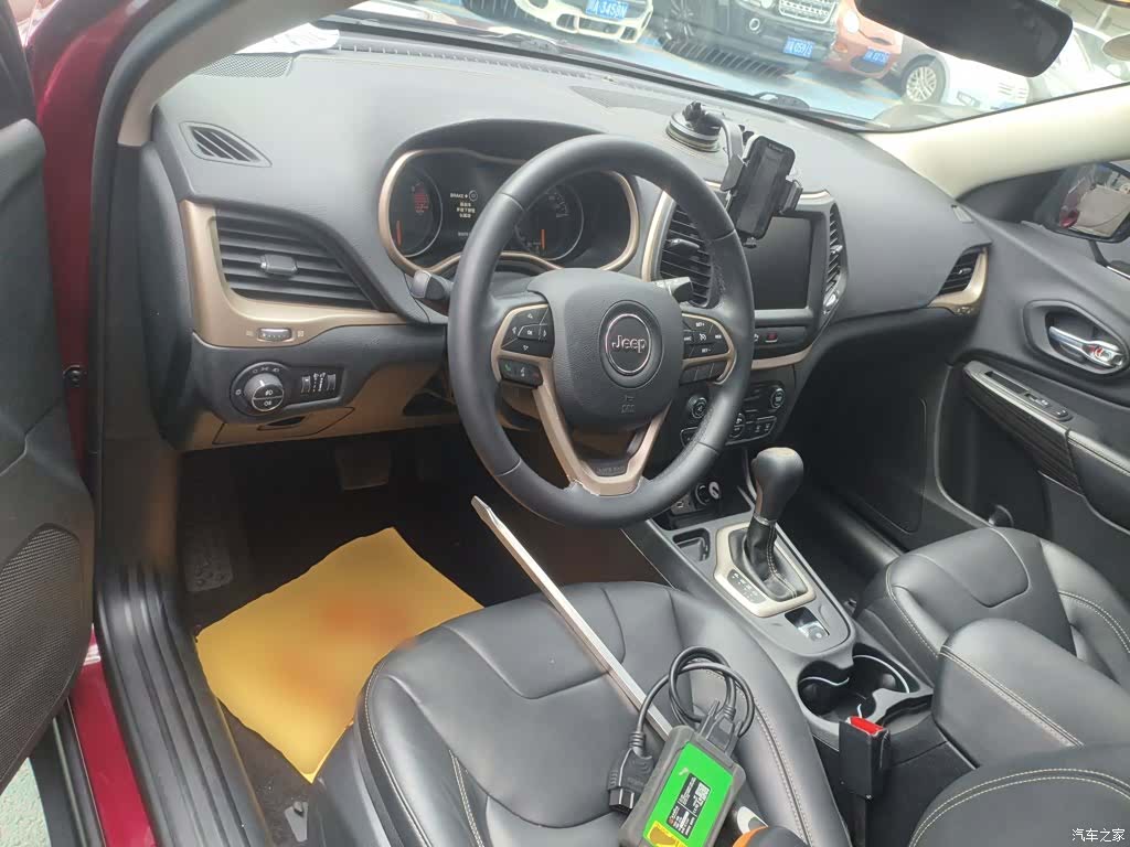 Jeep Cherokee, 2016 6
