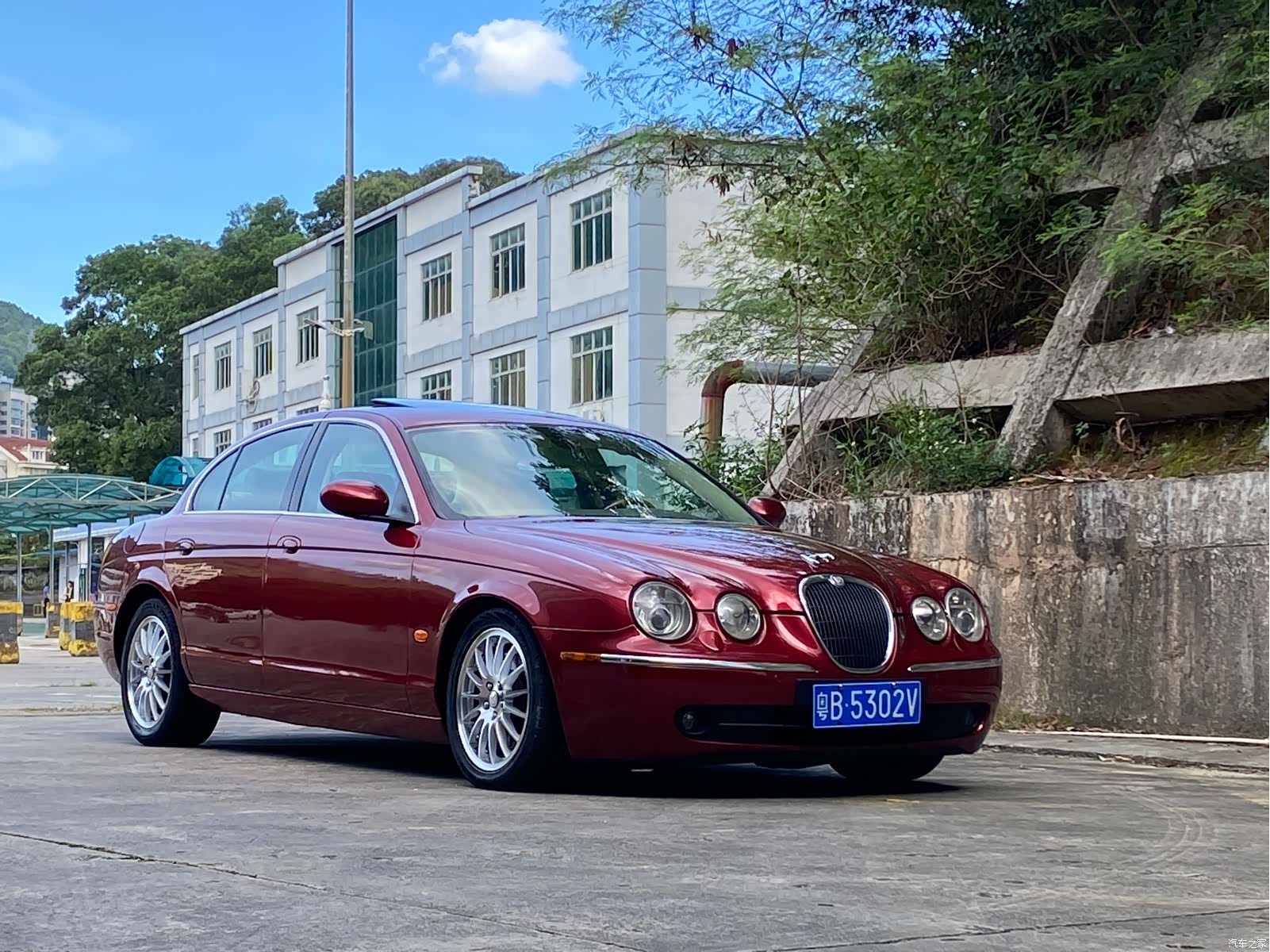 Jaguar S-TYPE, 2006 3