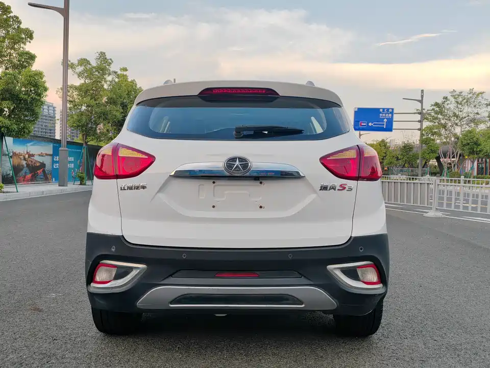 JAC Ruifeng S3
