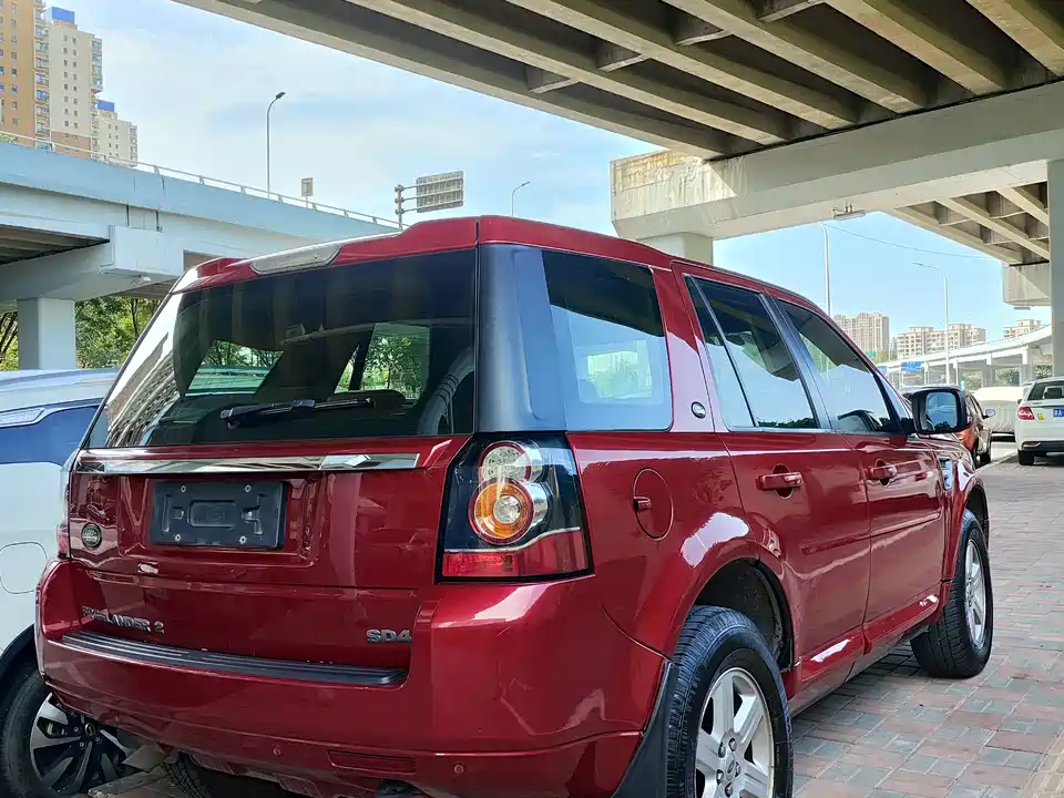 Land Rover Freelander 2