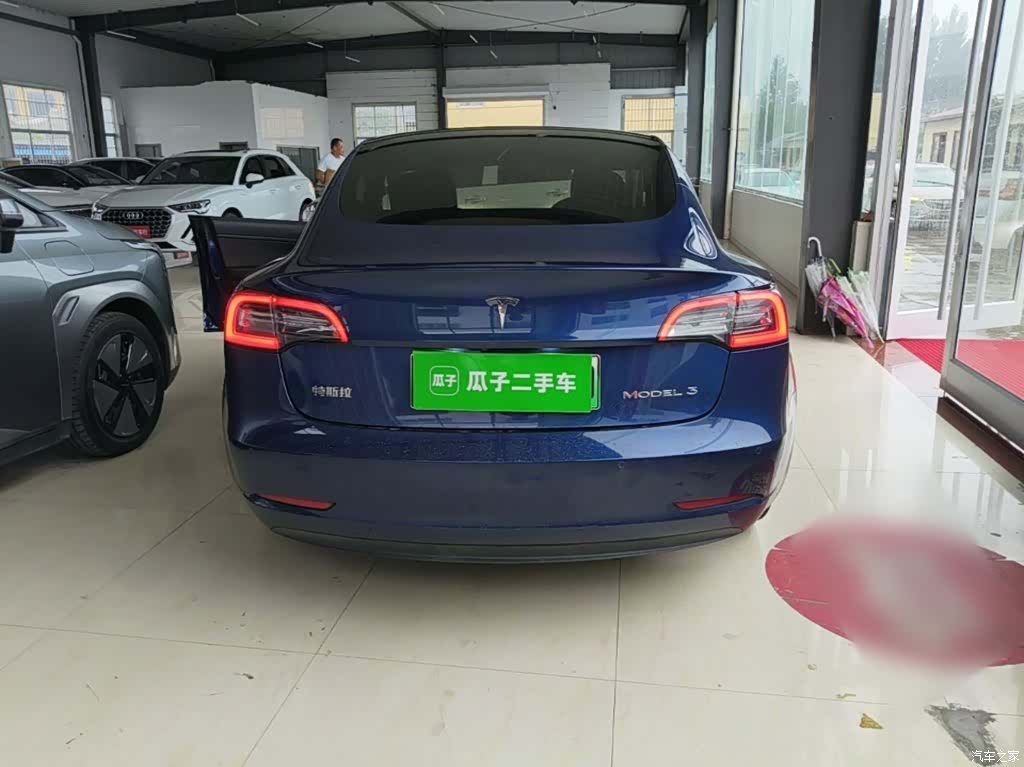 Tesla Model 3, 2020 6