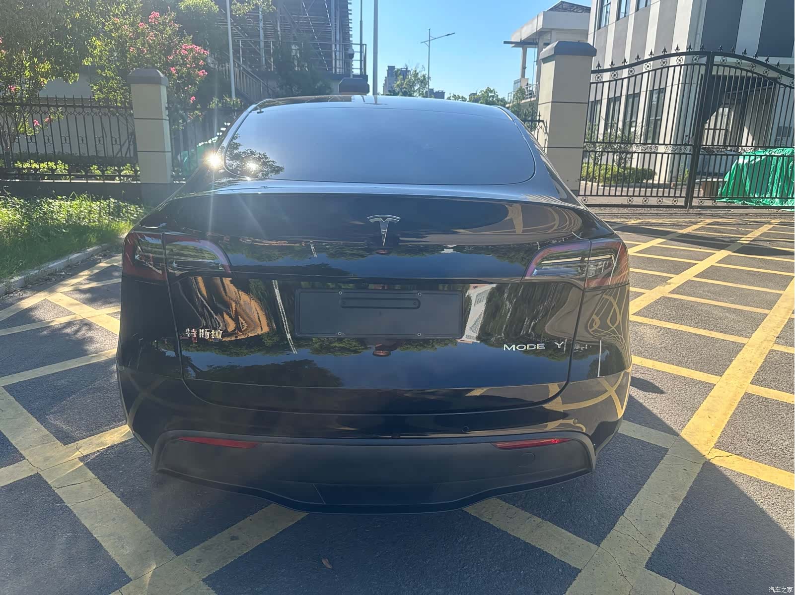 Tesla Model Y, 2024 4
