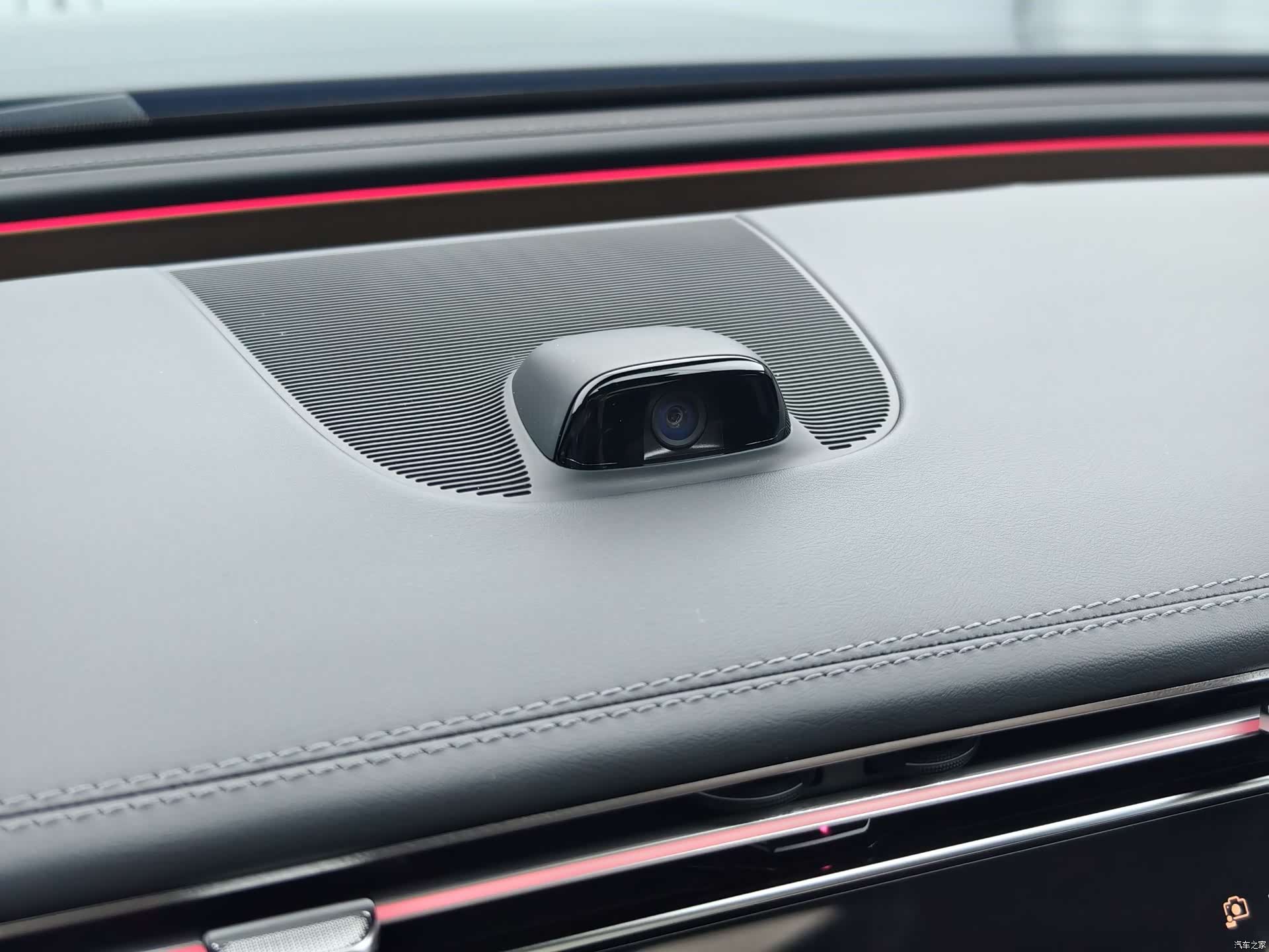 Mercedes-Benz E-Class, 2025 7