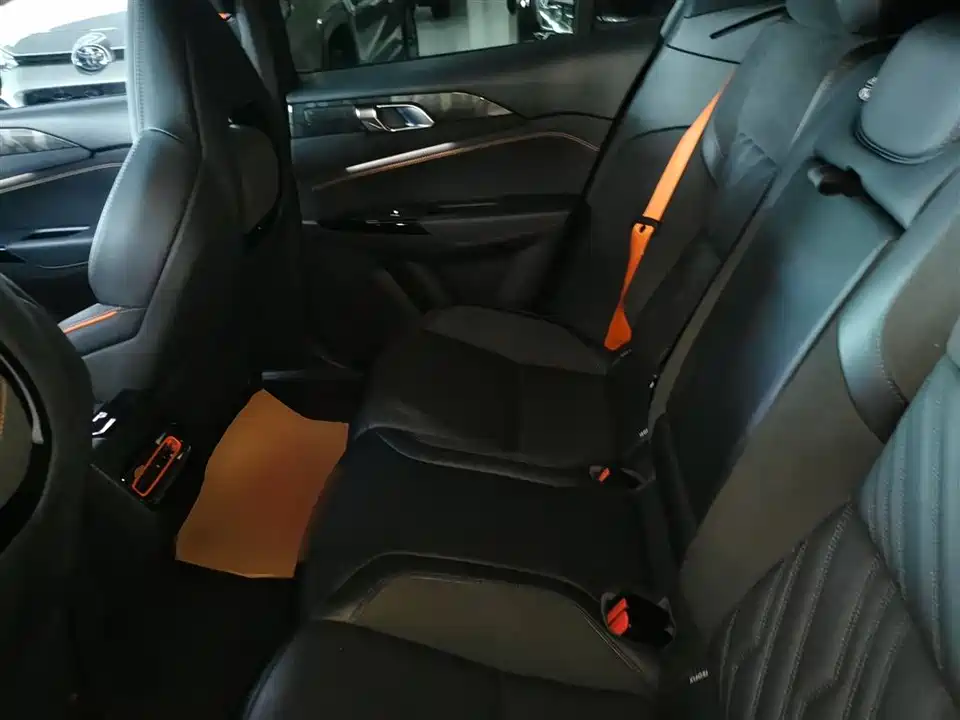 Lynk & Co 02 Hatchback