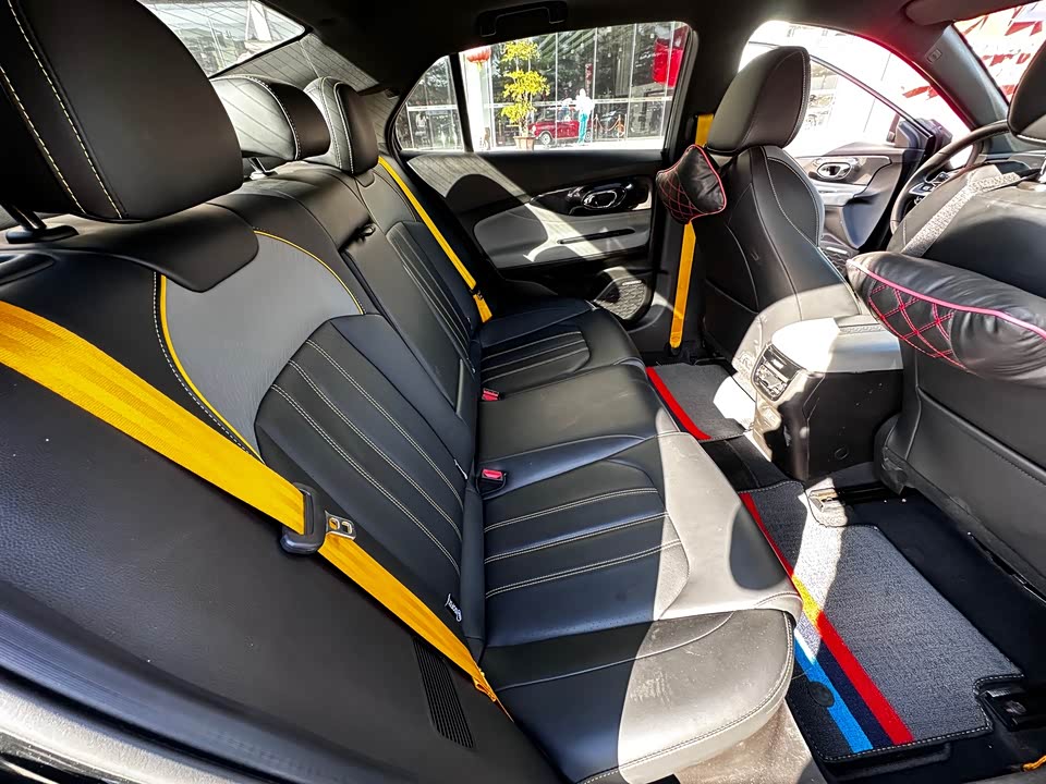 Trumpchi Shadow Leopard