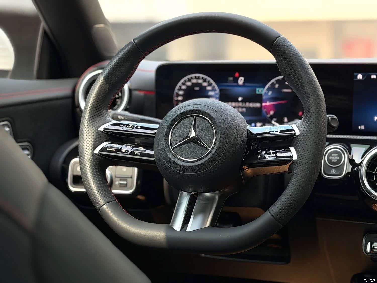 Mercedes-Benz CLA, 2024 7