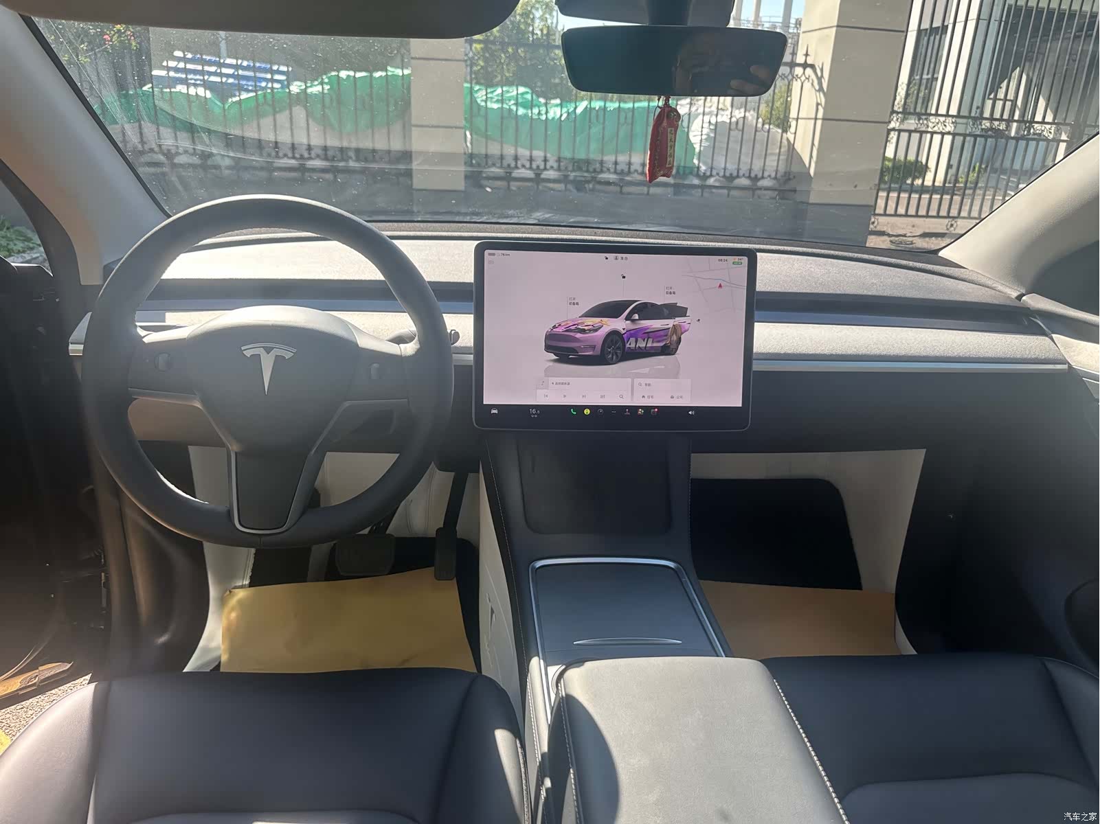 Tesla Model Y, 2024 9
