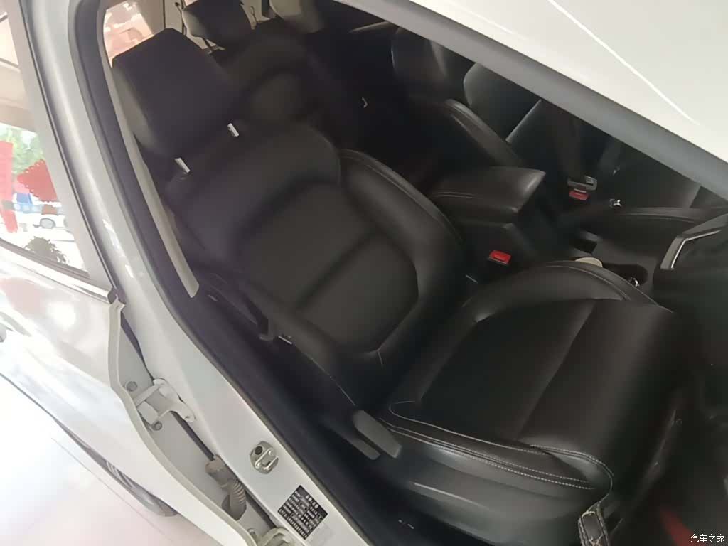 MG ZS, 2019 25