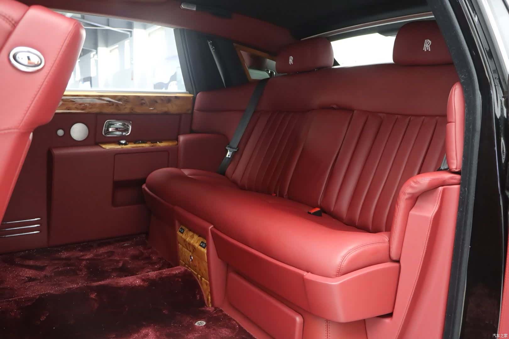 Rolls-Royce Phantom, 2011 20