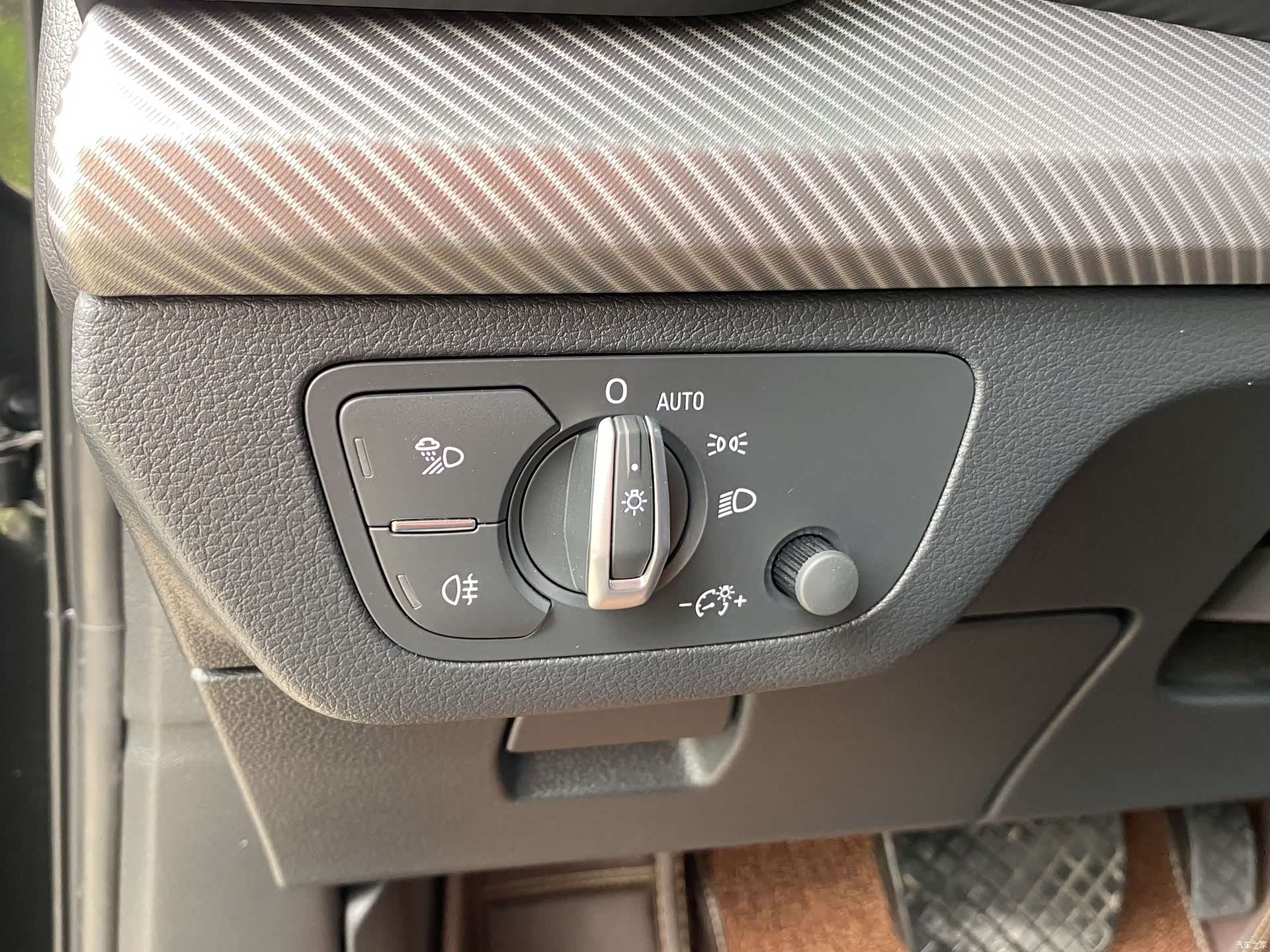 Audi Q5L, 2019 24