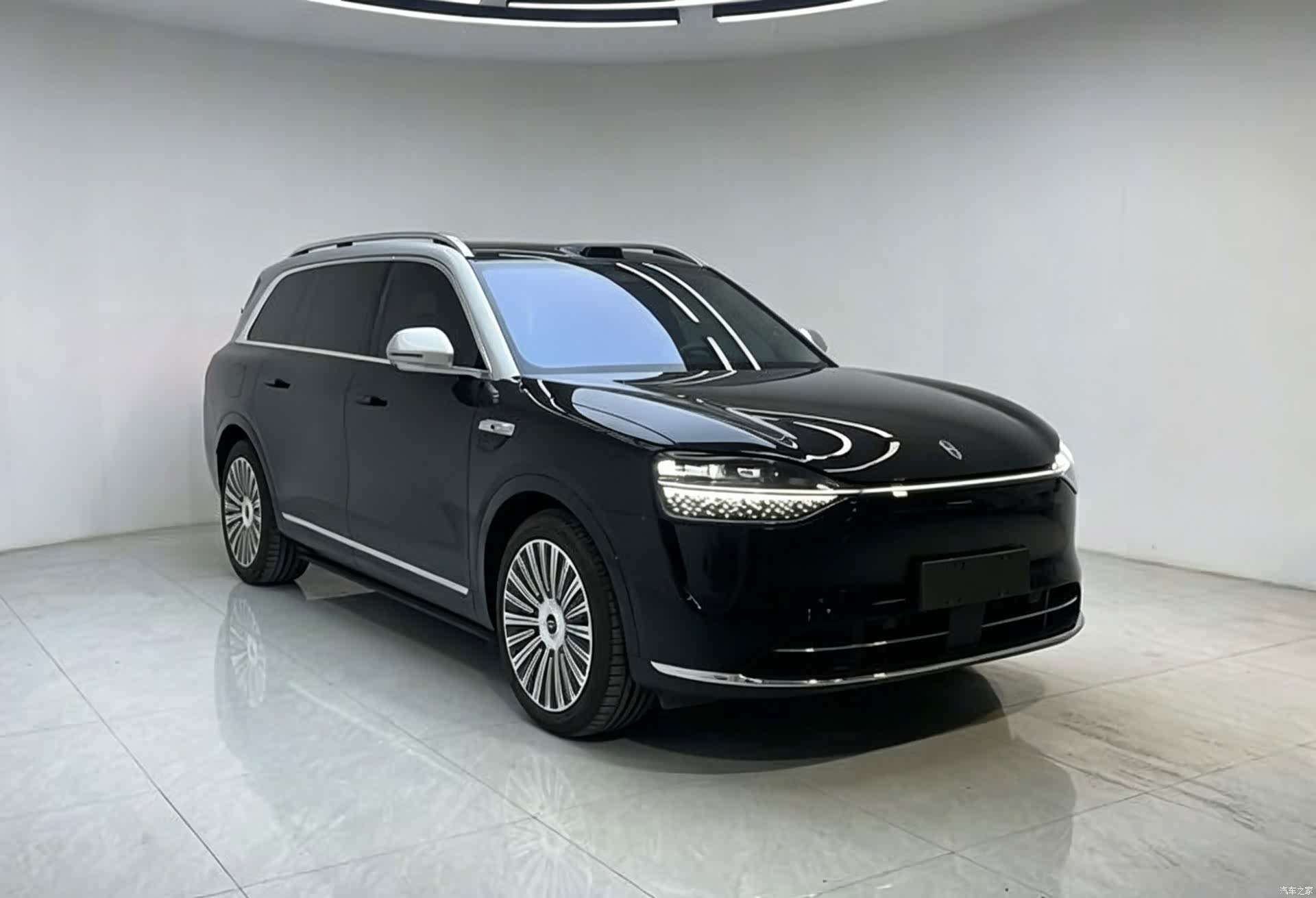 AITO M9, 2025 3