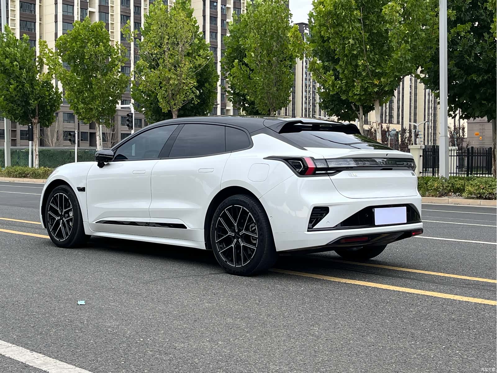 Zeekr 001, 2026 9