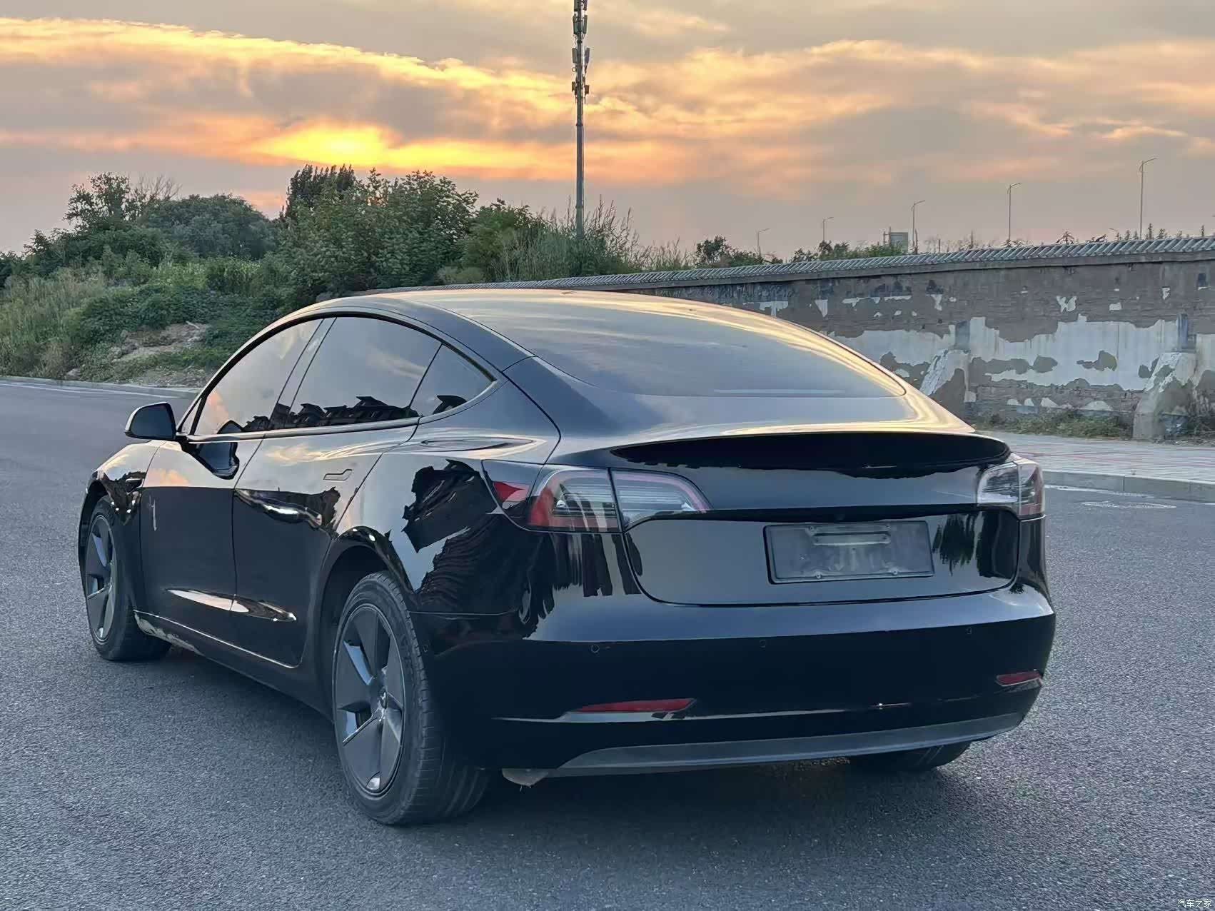 Tesla Model 3, 2022 4