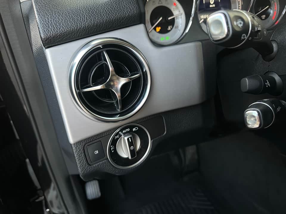 Mercedes-Benz GLK class