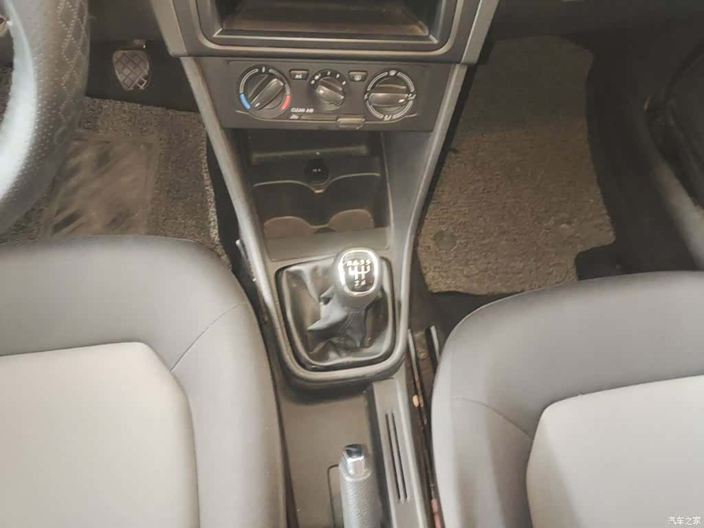 Skoda Rapid, 2018 14