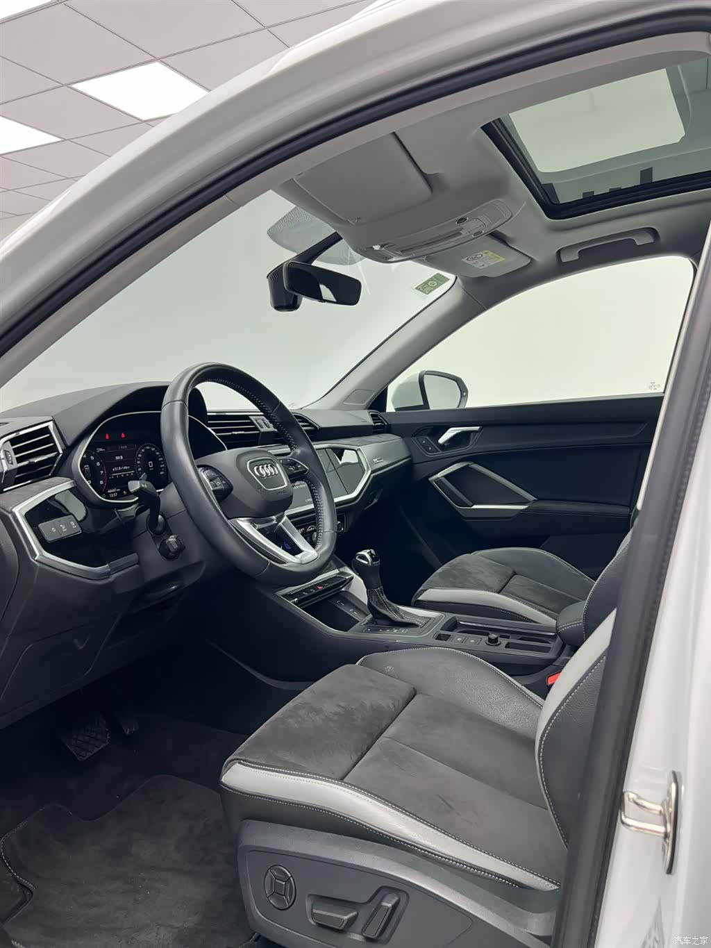 Audi Q3, 2021 15