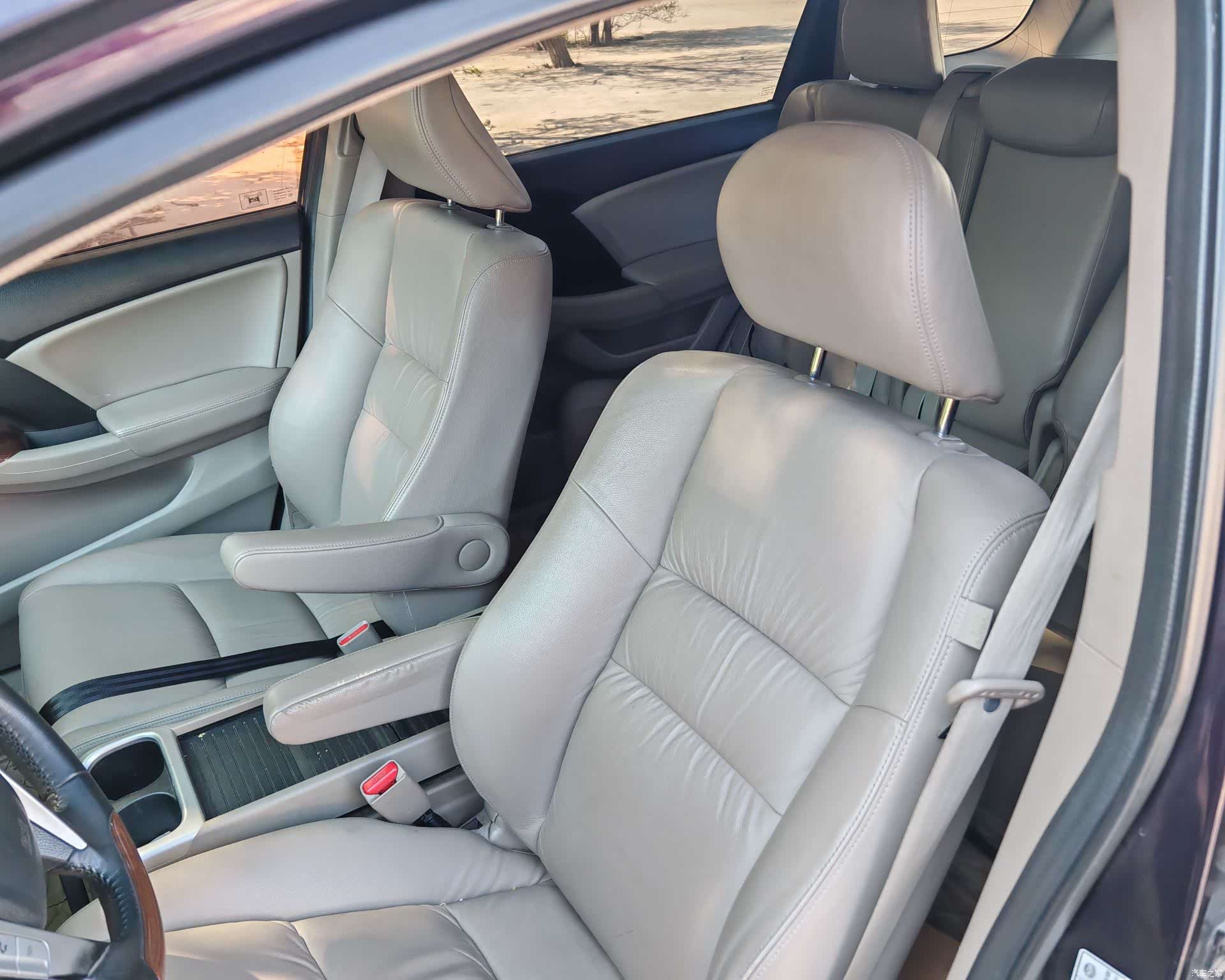 Honda Odyssey, 2015 12