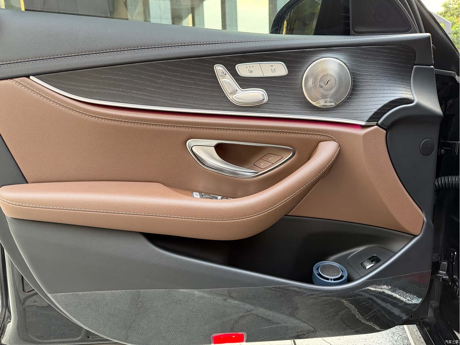 Mercedes-Benz E-Class, 2022 11