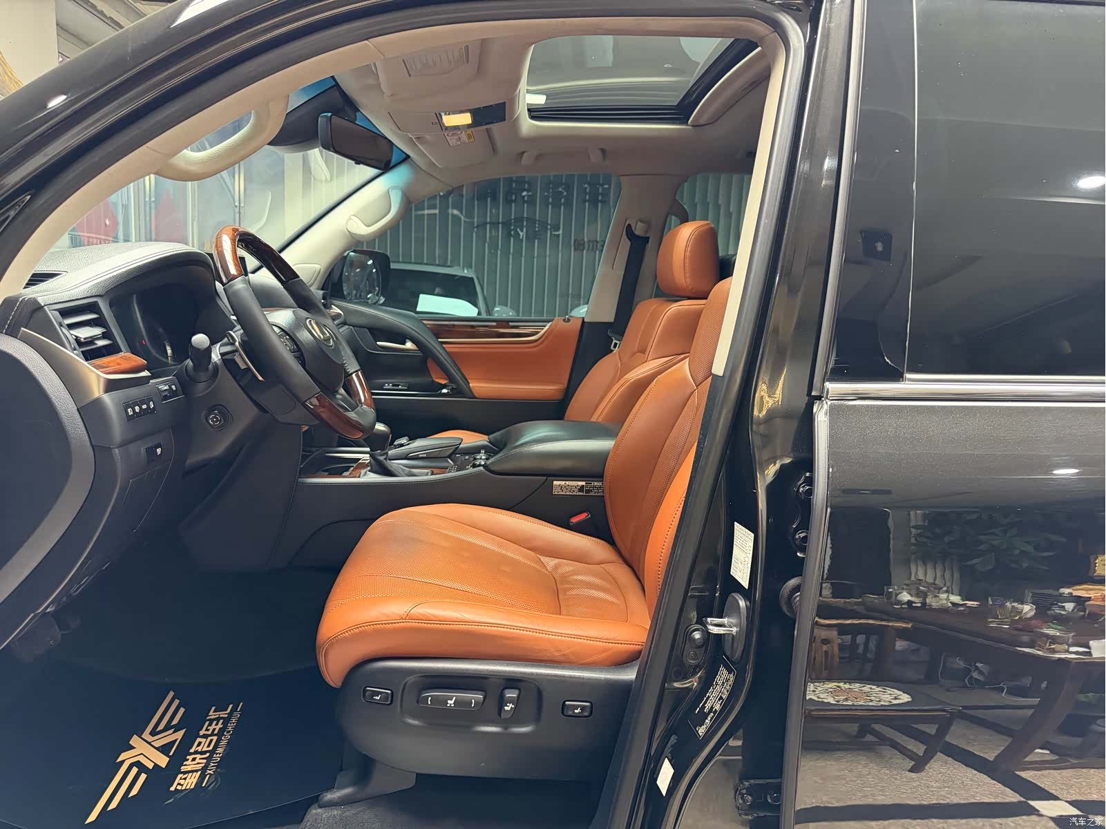 Lexus LX, 2019 8