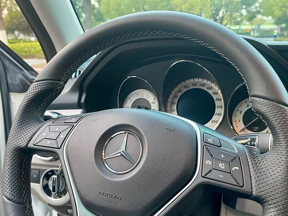 Mercedes-Benz GLK class