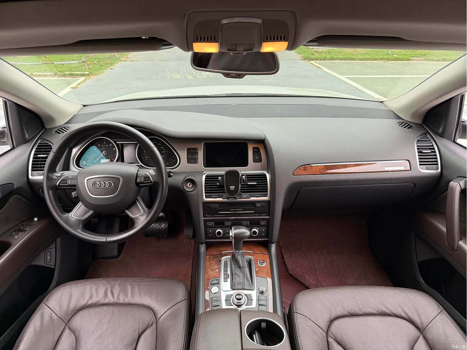 Audi Q7, 2015 9