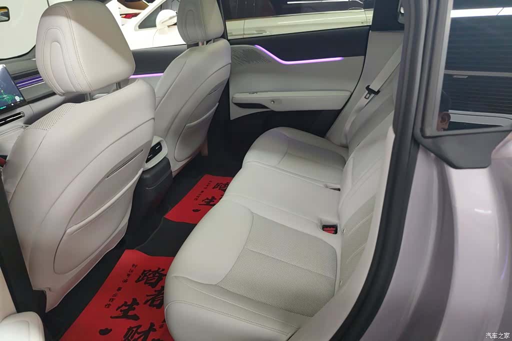 Xpeng G7, 2025 11