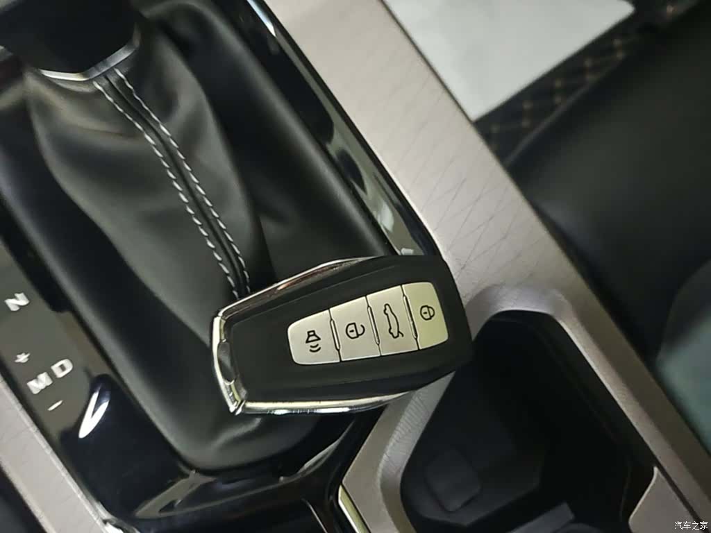 Geely Emgrand, 2022 9