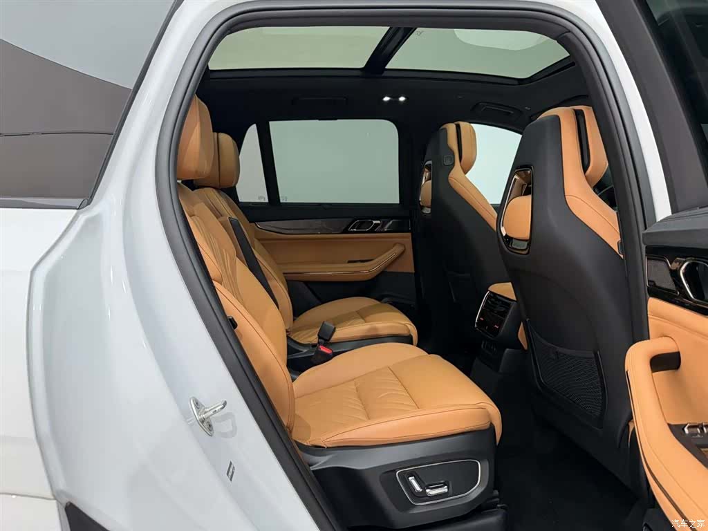 Lynk & Co 02, 2022 20