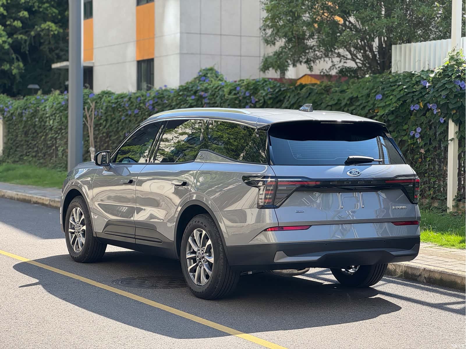 Ford Edge L, 2026 6