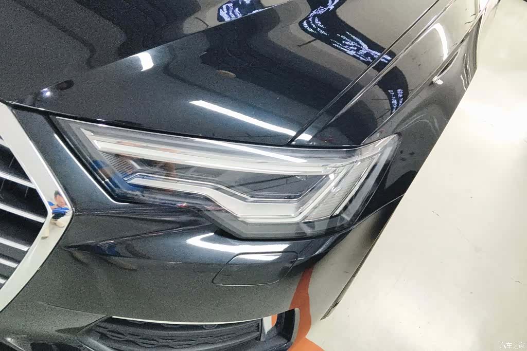 Audi A6L, 2022 все фото