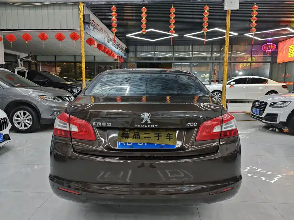 Peugeot 408