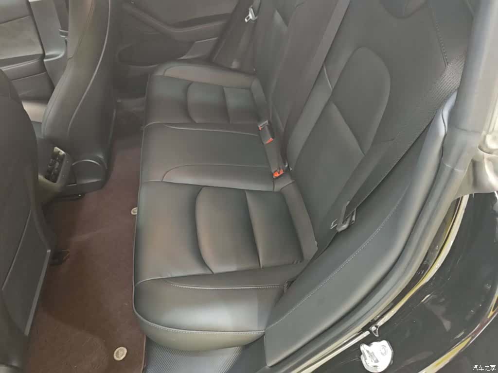 Tesla Model 3, 2022 17