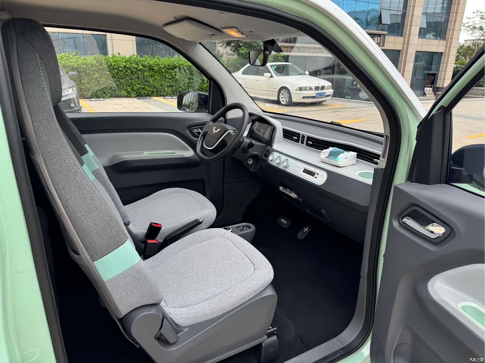 Wuling MINIEV, 2021 8