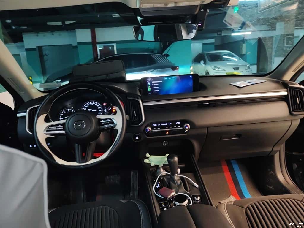 Mazda CX-50, 2024 все фото